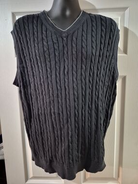 Men's Charcoal Cable V-Neck Sweater Vest